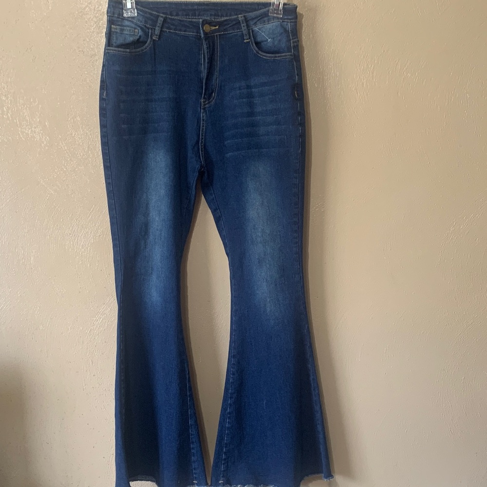 Elegant Blue Denim Flare Jeans Stretchy